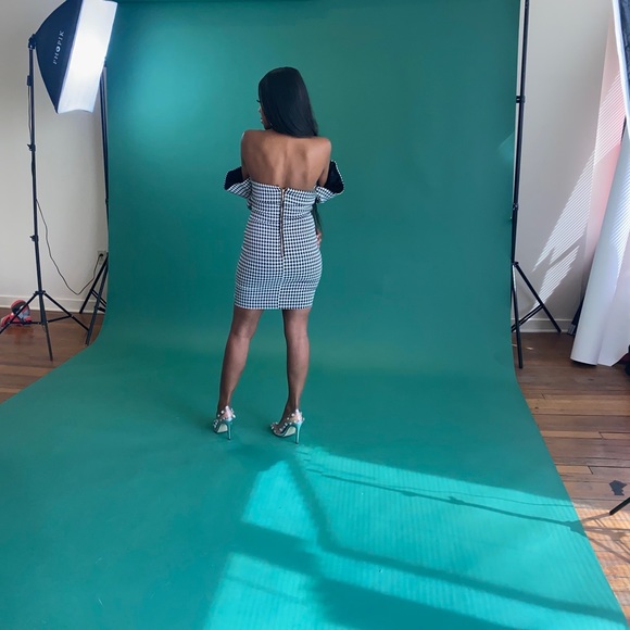 Women’s Halter Sleeve houndstooth dress - Picture 6 of 16